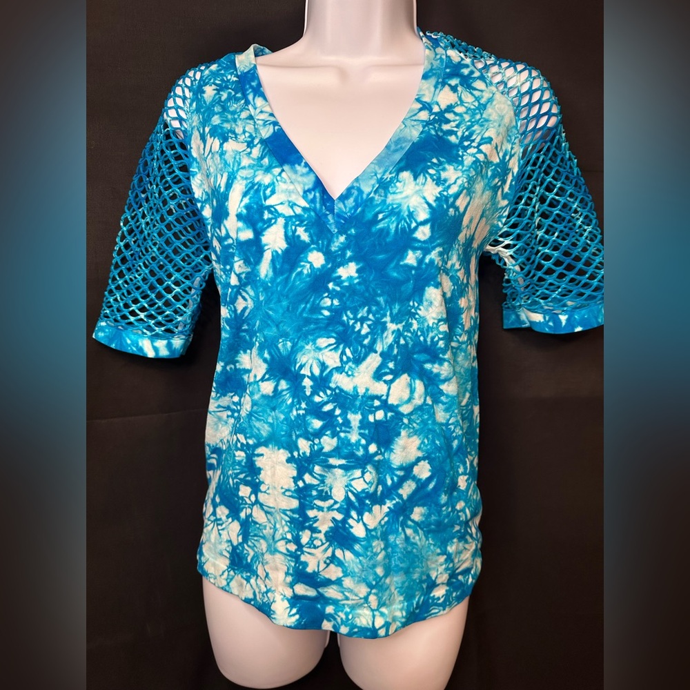 Venus Blue Tie-Dye Mesh Sleeve Top